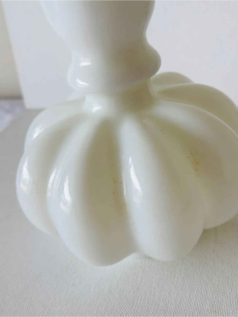 Fenton Art Glass Gold Crest Ruffled Milk Glass Melon Vase 8